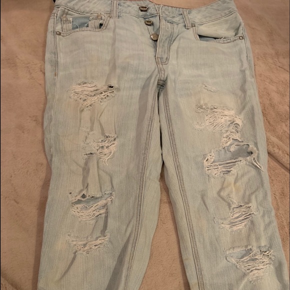 American eagle tomgirl ripped jeans - Picture 2 of 7
